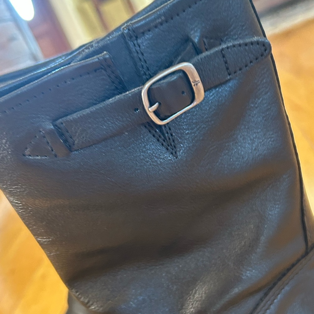 NWT FRYE Veronica Short Black Leather Buckle Moto Inspired Boots for Women - Picture 14 of 14